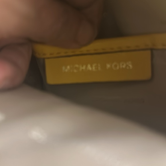 MICHAEL KORS YELLOW MINI BACKPACK CROSSBODY - Picture 3 of 8